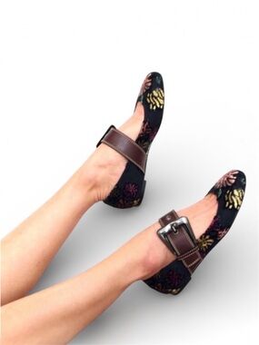 ROCHAS brocade style Mary Jane flats, made in Italy, size 41, NWOT